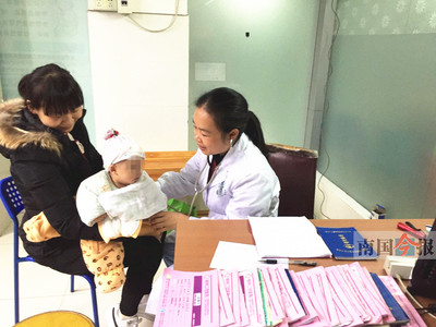 兒科微信群變身“全天候診室”，醫(yī)師有問(wèn)必答守護(hù)兒童健康